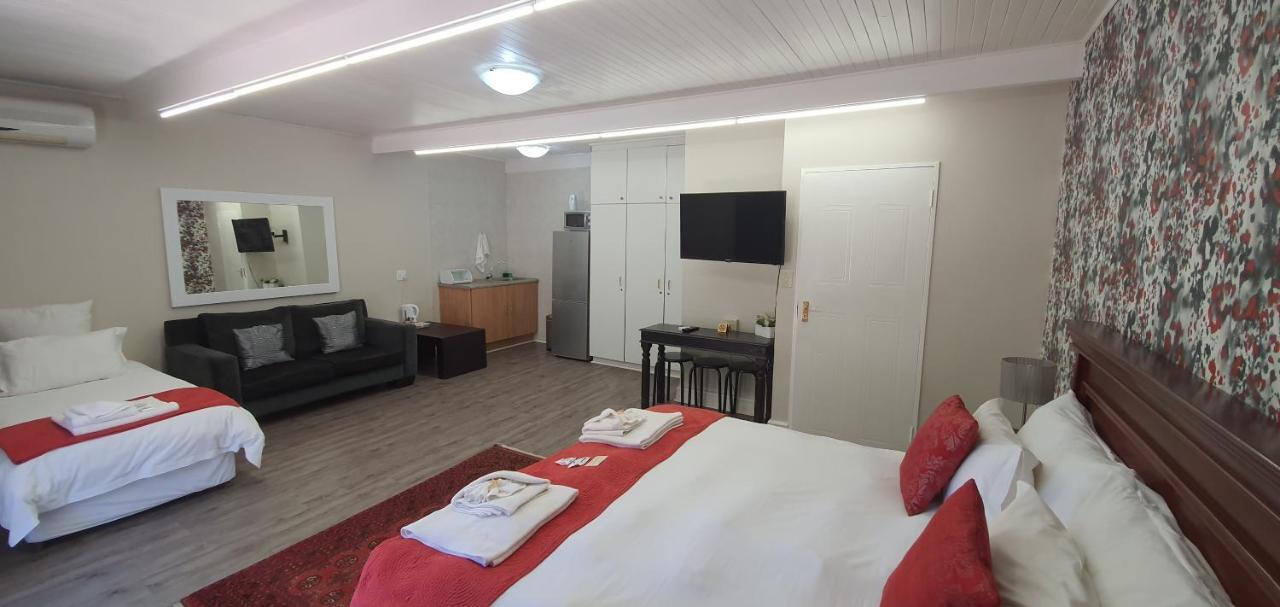 Acacia Westdene B&B Блумфонтейн Экстерьер фото