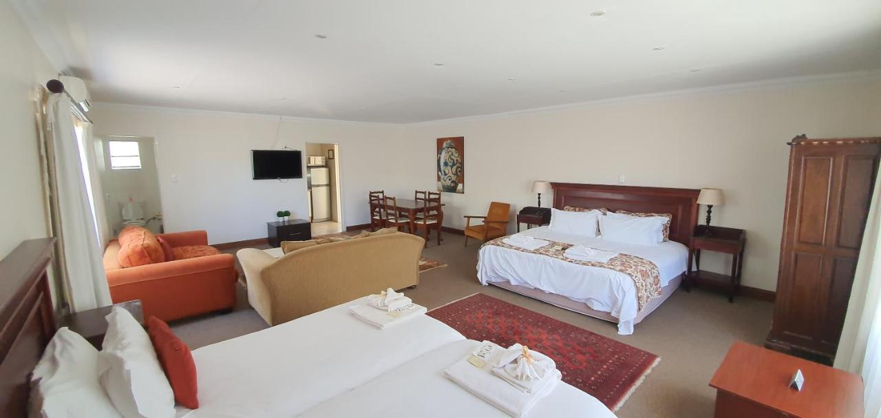 Acacia Westdene B&B Блумфонтейн Экстерьер фото