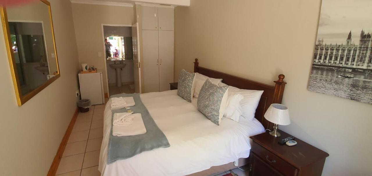 Acacia Westdene B&B Блумфонтейн Экстерьер фото